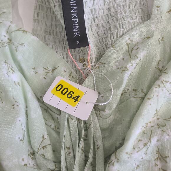 Mink Pink Johanna puff sleeve crop smocked milkmaid floral sage top Sz small - Picture 10 of 10